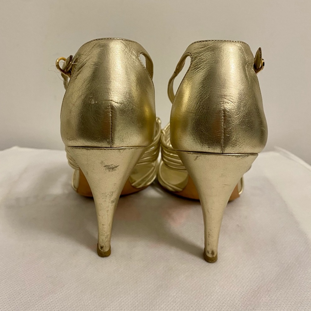 Authentic Chanel heels - Picture 3 of 12